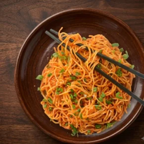 Chilli Garlic Noodles (Veg)