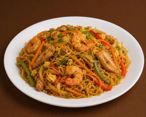 Singaporean Noodles (Non-Veg)
