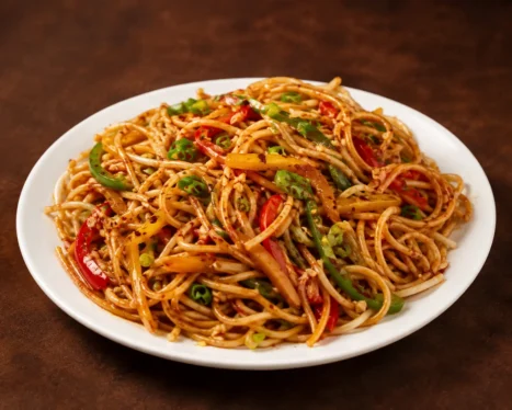 Chilly Garlic Noodles (Veg)