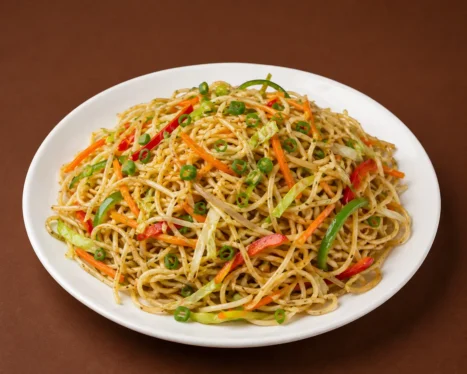 Hakka Noodles (Veg)