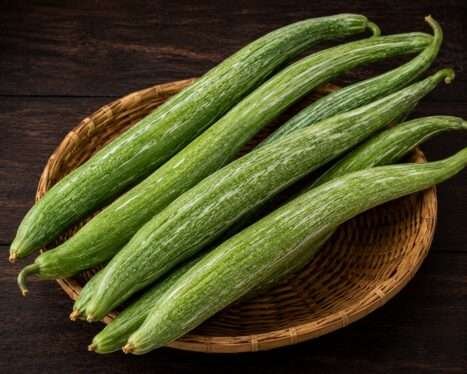 Snake Gourd (1kg)